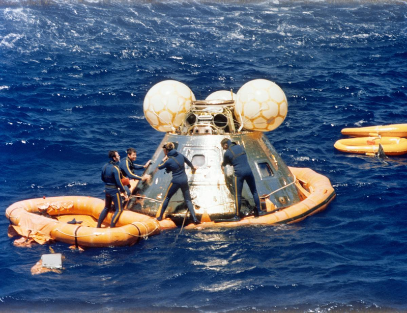 Illustration for article titled The First Time NASA Docked with a Soviet Spacecraft in Orbit
